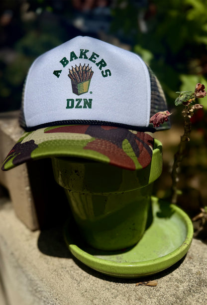 A BAKERS DZN Trucker