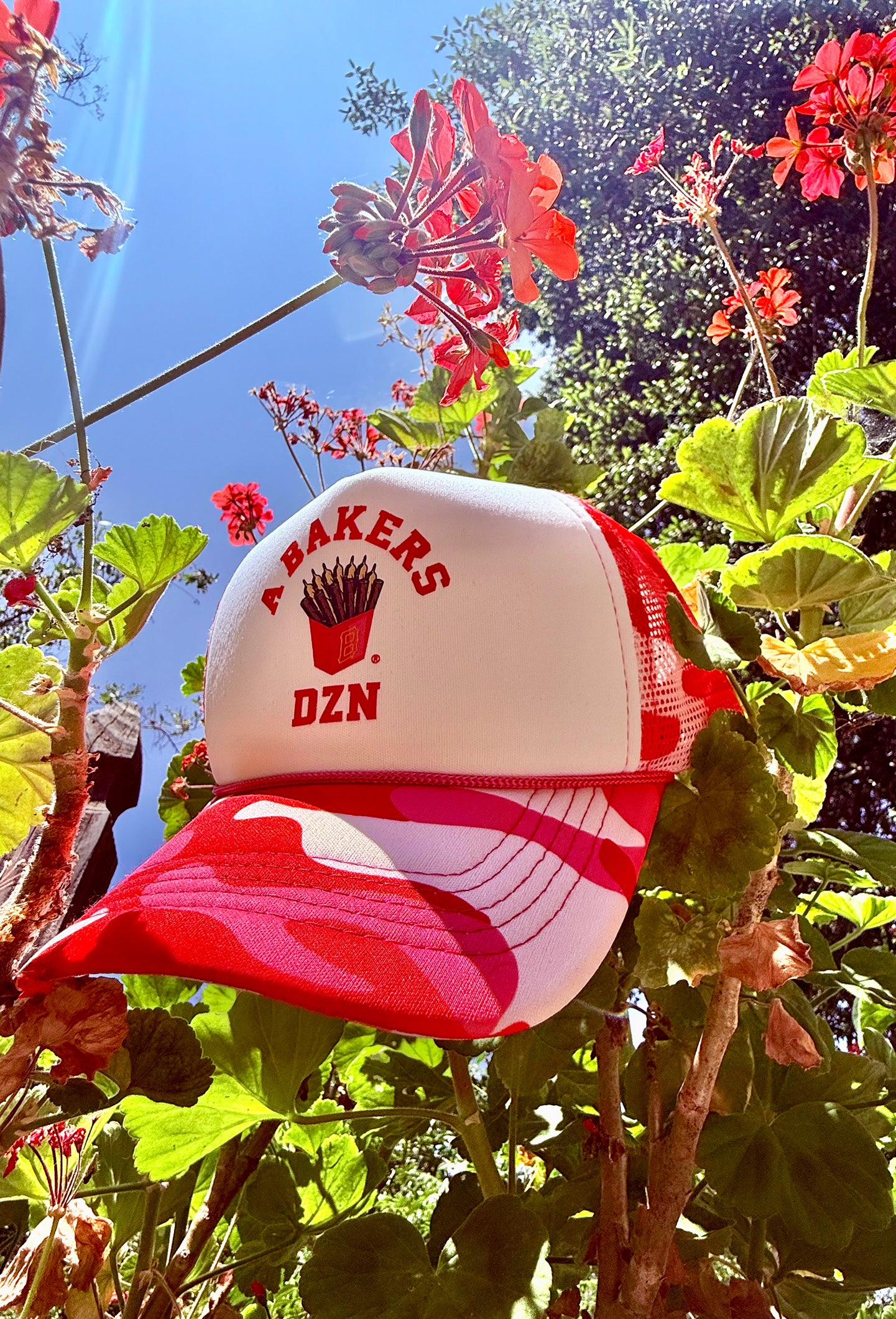 A BAKERS DZN Trucker