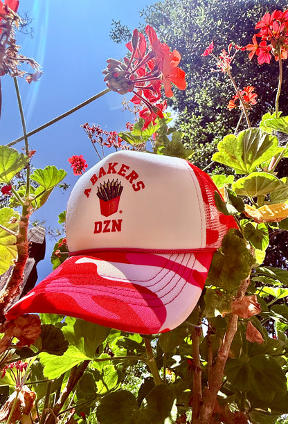 A BAKERS DZN Trucker