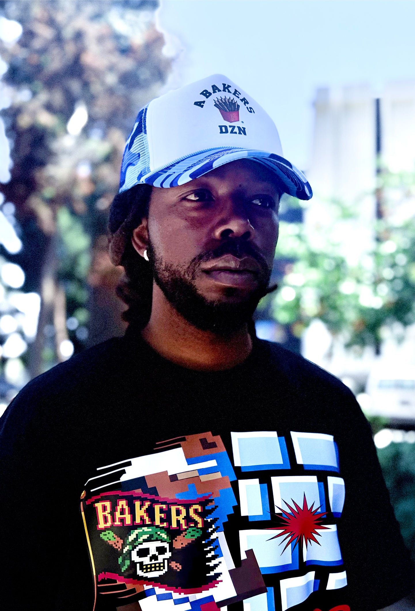 A BAKERS DZN Trucker